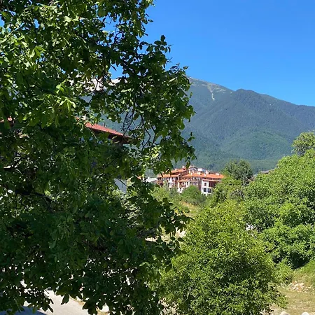 Hill Апартамент